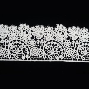 white-lace-trim-wide-bloom-floral 1