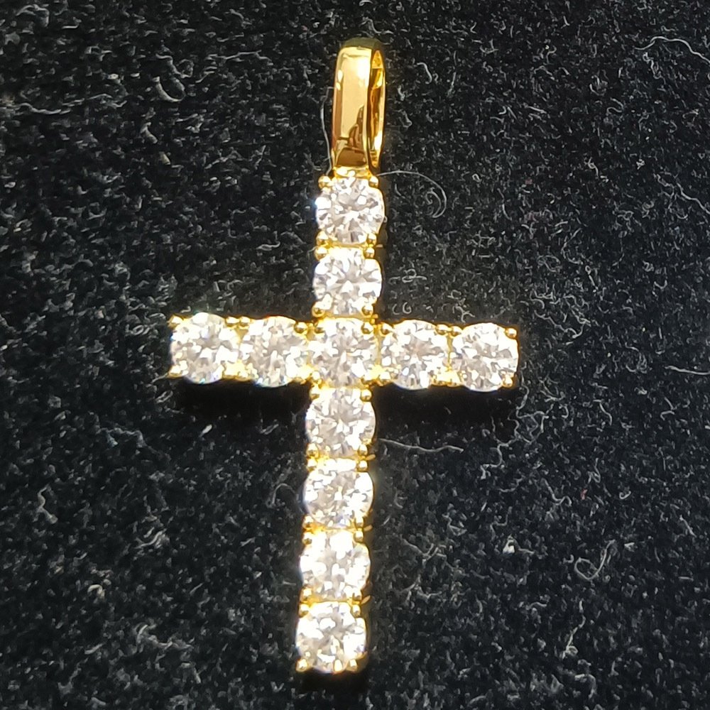 Unisex Stunning Cross Pendant Round Cut Moissanite Gold